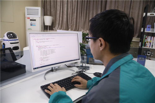 西安新華電腦軟件學校 陜西領先的計算機技術培訓基地